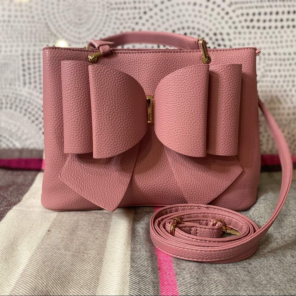 NEW shoulder or crossbody bag /Rose PinkColor/Medium Size/Chic and trendy style